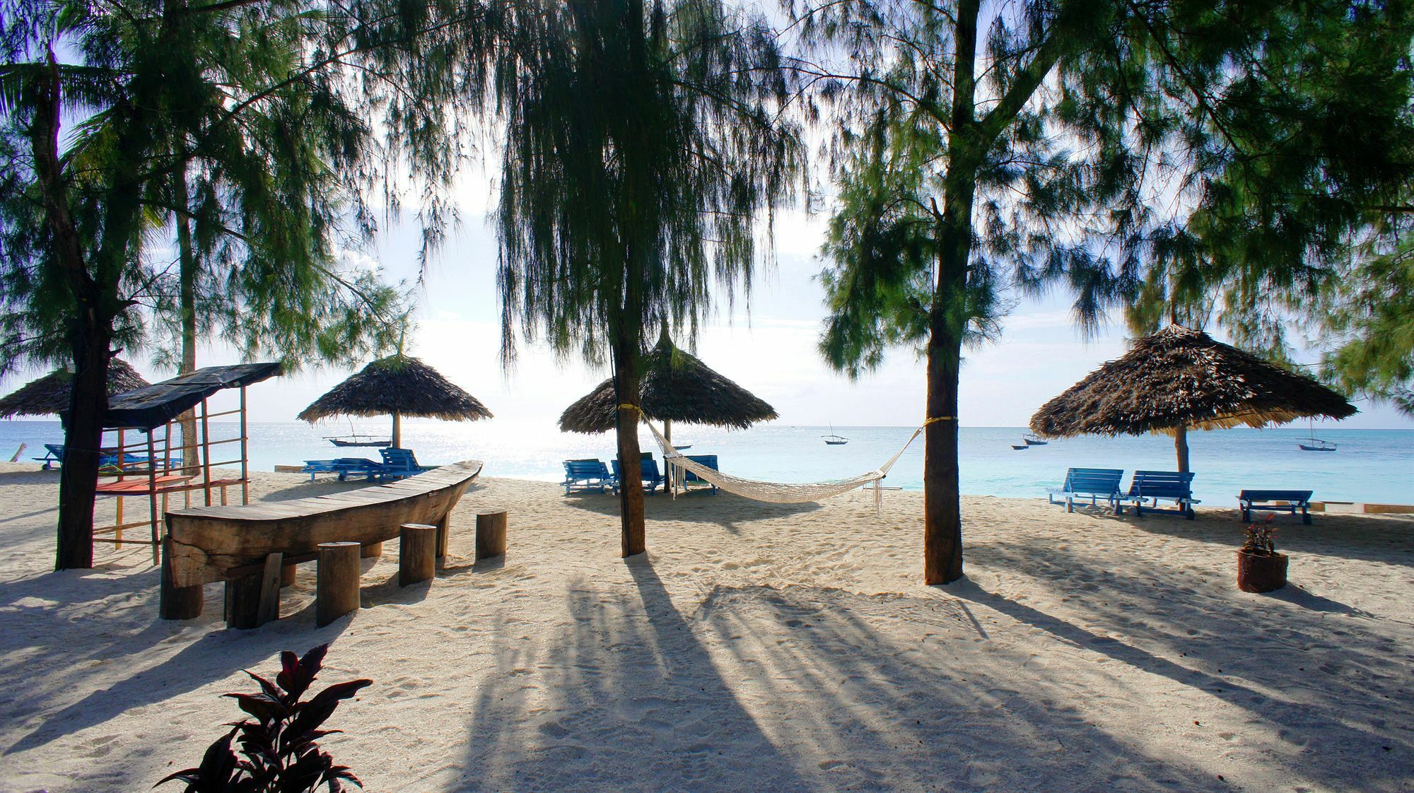 Smiles Beach Hotel Nungwi Exterior photo